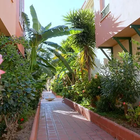 Starnerja Ii Apartment *